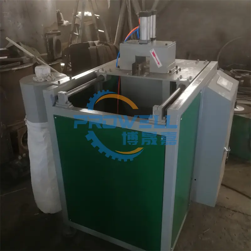 Plastic Board Panel Cutting Machine/PVC SPC WPC Floor Wall Board Cutter photo 4