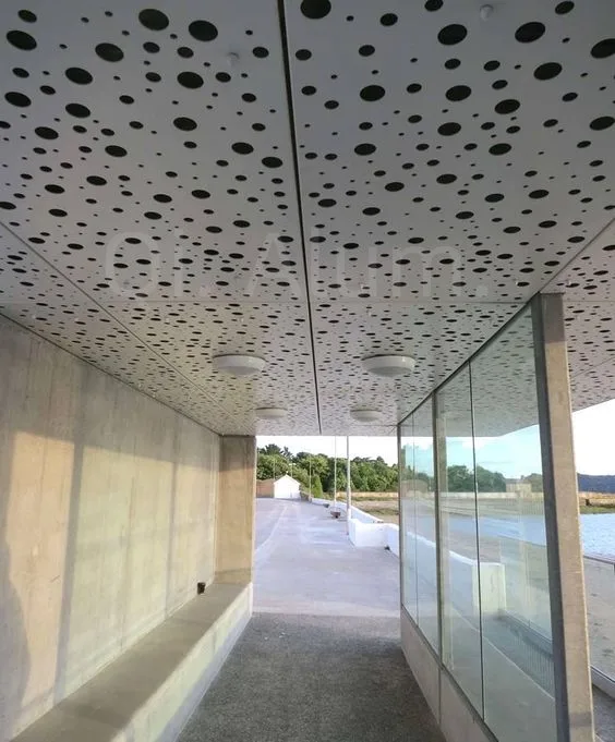 Custom Laser Cutting Decorative Ceiling Panel Stainless Steel Carved Perforated Aluminum Meta