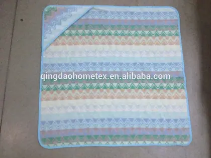 100% Cotton Yarn Dye Jacquard Zigzag Hood Towel for Baby SKU 10322 — 2