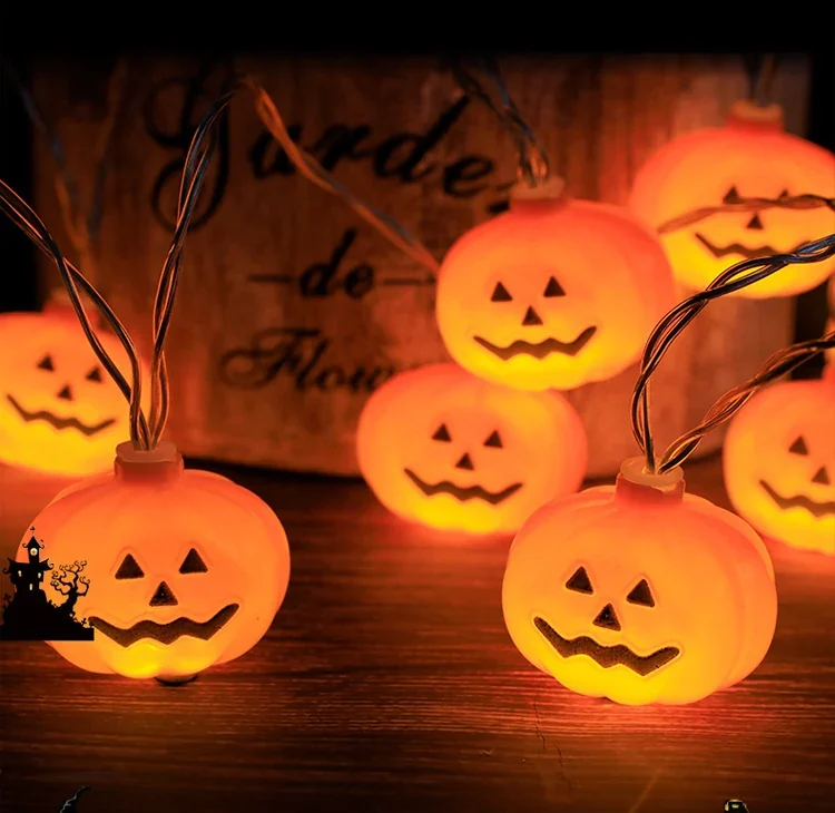Halloween-Kürbis- und Figurenlicht - Kürbis-, Geister-, Totenkopf-, Skelett- und Spinnennetzlichter für die Halloween-Saison.