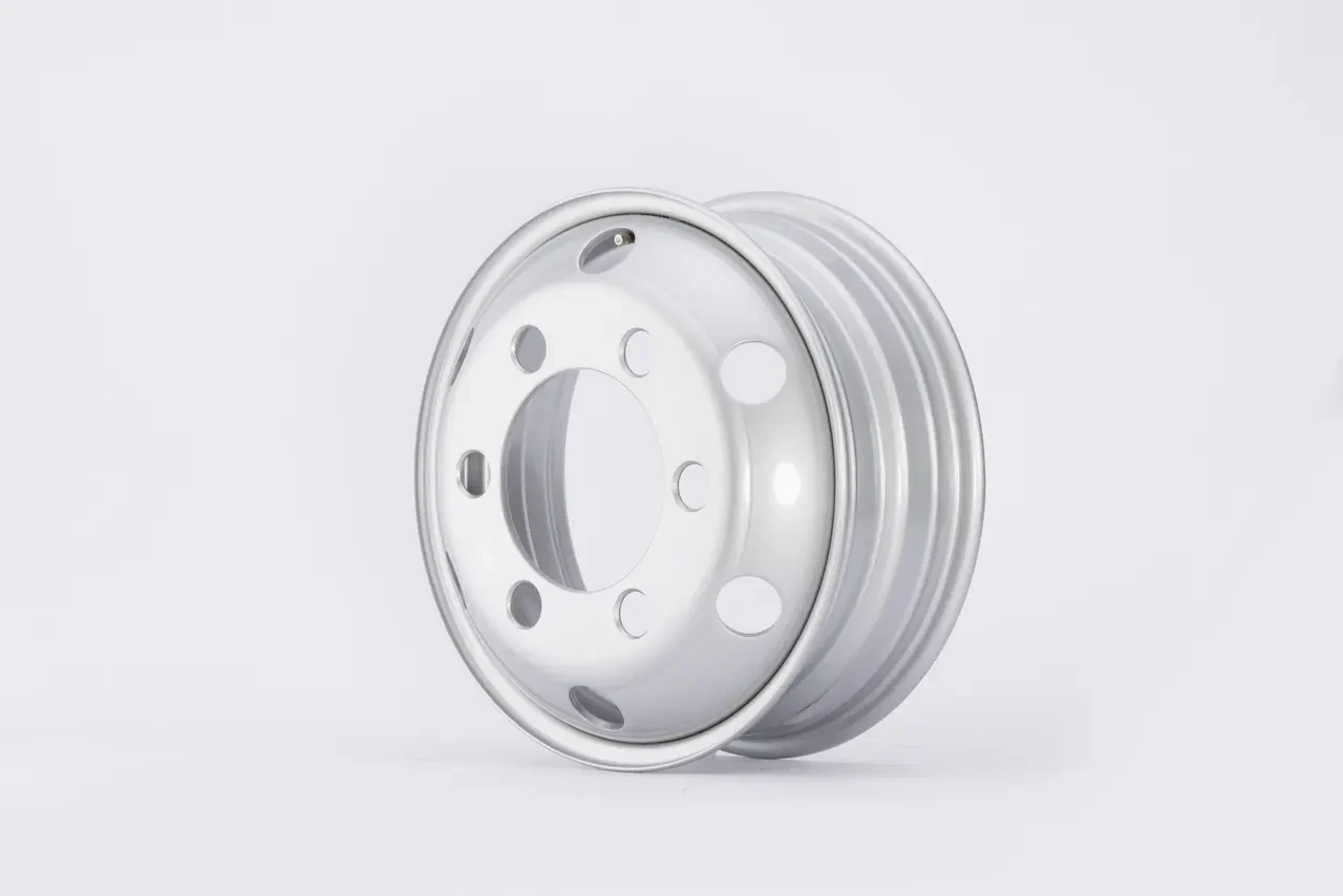 5.5Jx16 truck wheel supplied by Resunyou