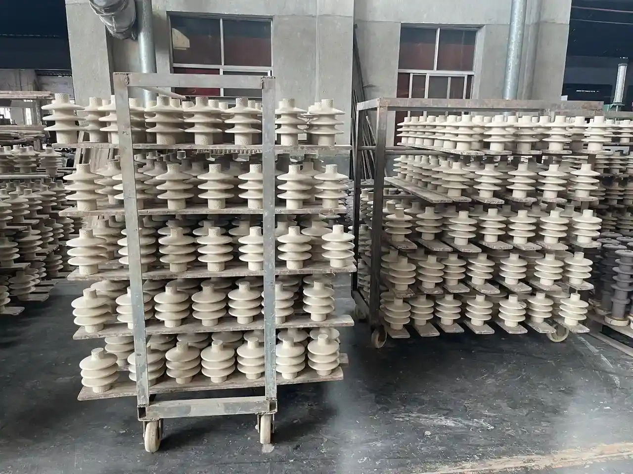 التصنيع وفق رسمك أو عينتك، في مصنع Risheng