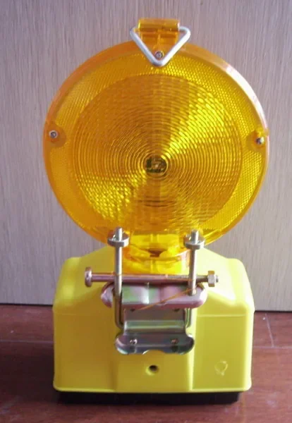 Solar LED Barricade Warning Light WL202