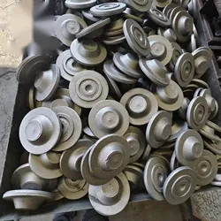 الطرق بقوالب مغلقة