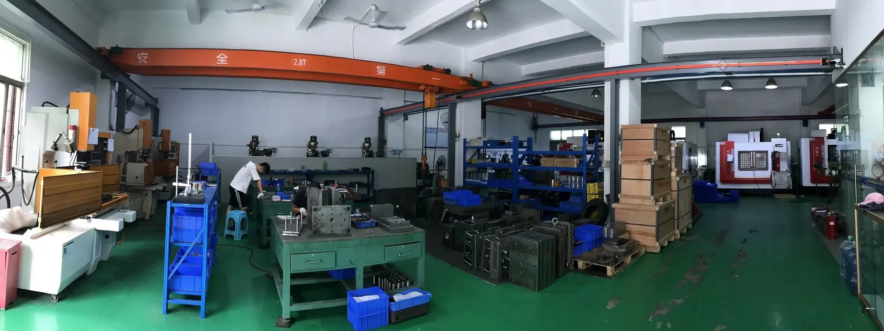 Spritzgusswerkzeugbauer in Dongguan — Titelbild Werkzeugbau