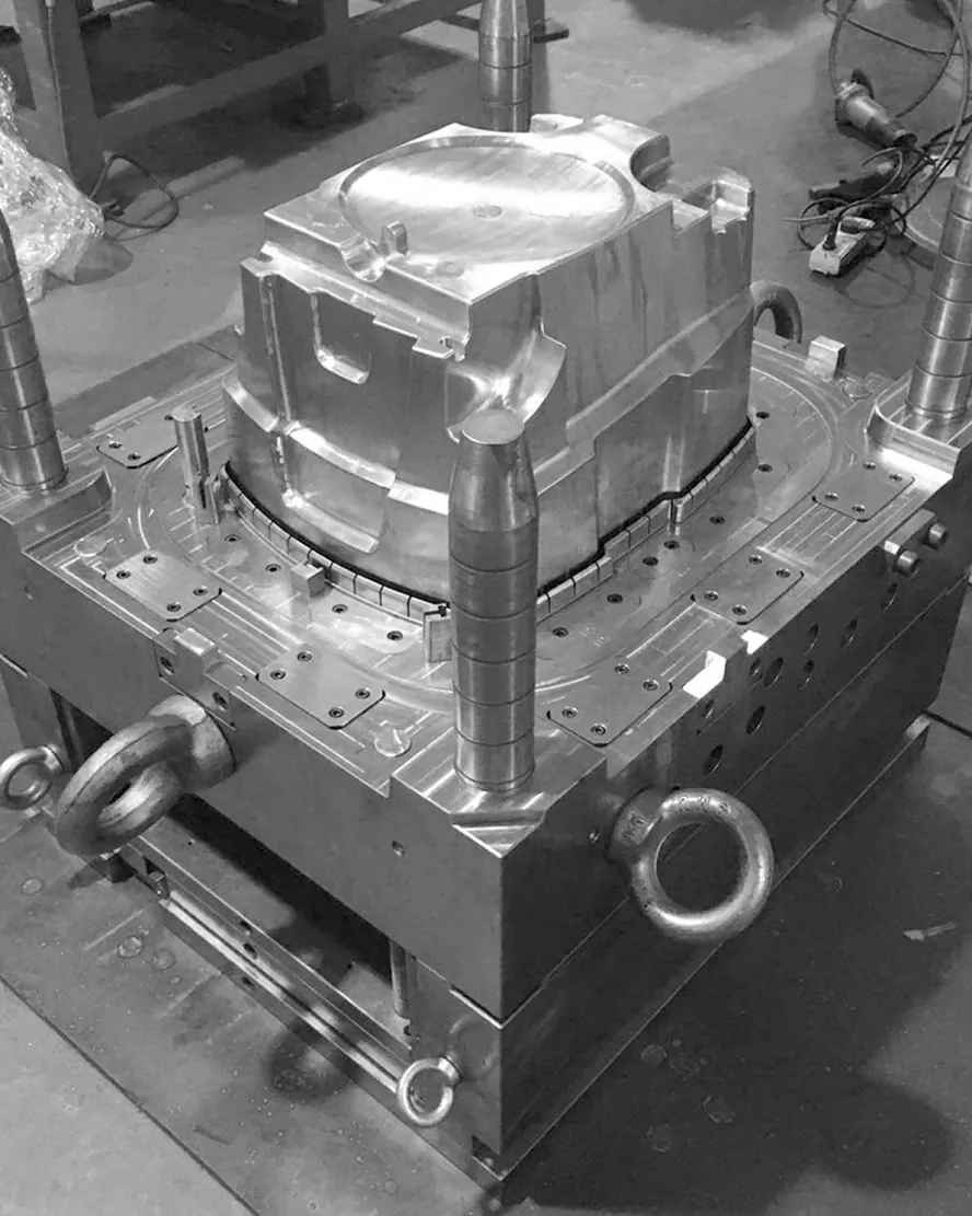 Fotografía de cavidad de molde de acero de la página Tooling